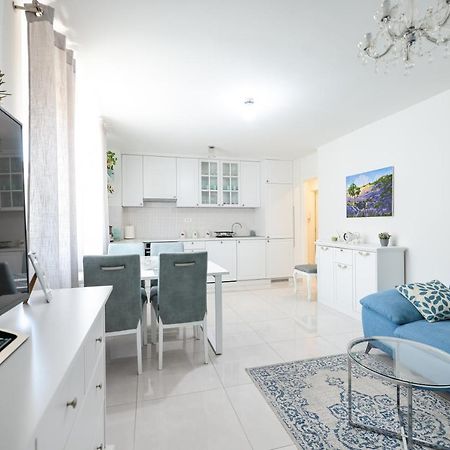 Two Bedroom Apartment With A Balcony Relja Ζαντάρ Εξωτερικό φωτογραφία
