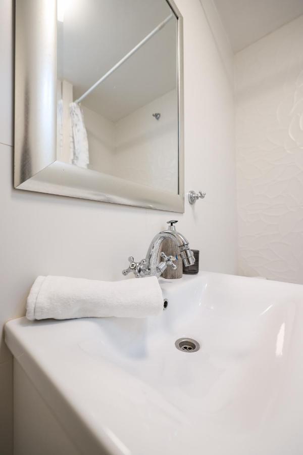 Two Bedroom Apartment With A Balcony Relja Ζαντάρ Εξωτερικό φωτογραφία