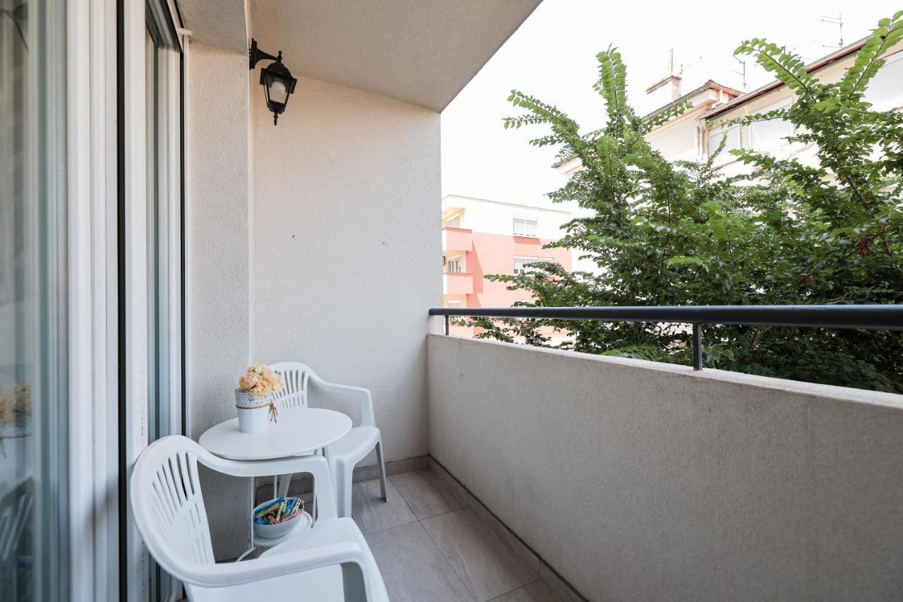 Two Bedroom Apartment With A Balcony Relja Ζαντάρ Εξωτερικό φωτογραφία