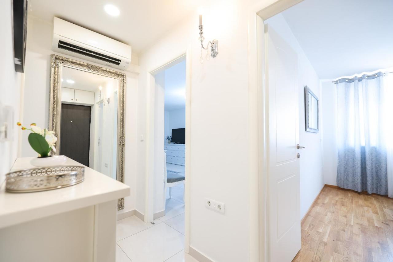 Two Bedroom Apartment With A Balcony Relja Ζαντάρ Εξωτερικό φωτογραφία