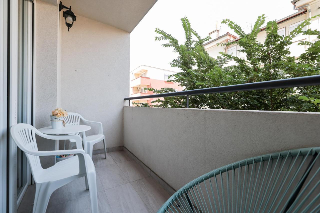 Two Bedroom Apartment With A Balcony Relja Ζαντάρ Εξωτερικό φωτογραφία